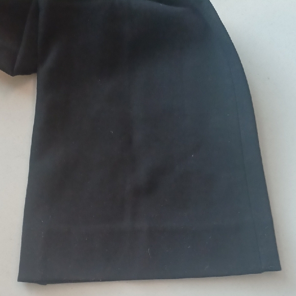 SPANX Classic Black Sleeveless Jumpsuit - Picture 8 of 12